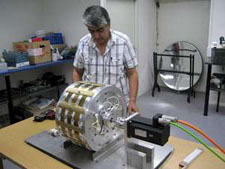 Muammer Yildiz magnetic rotator